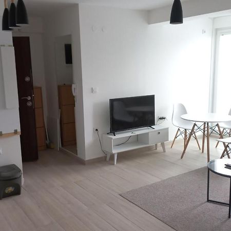Sunny Apartment Skopje Ngoại thất bức ảnh
