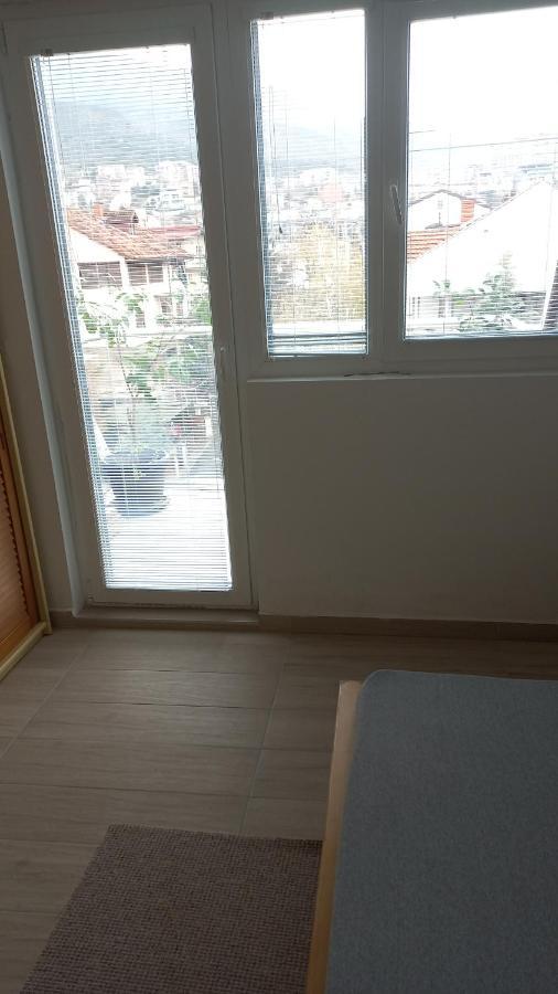 Sunny Apartment Skopje Ngoại thất bức ảnh